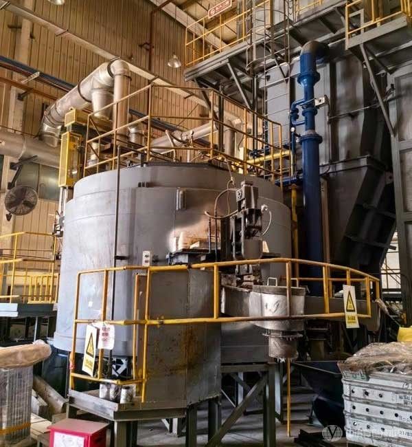 转让处理东大三建炉合金熔炼炉3.5吨1.5吨各一台