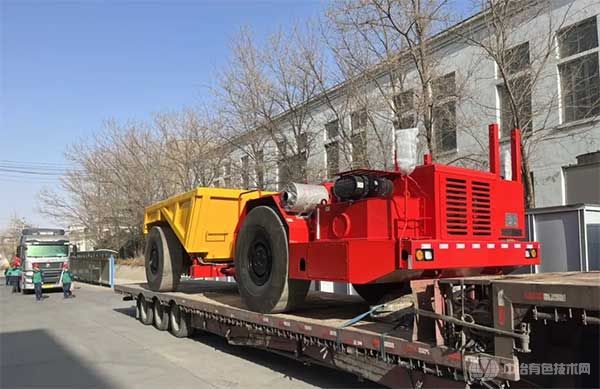 矿用卡车 矿用卡车