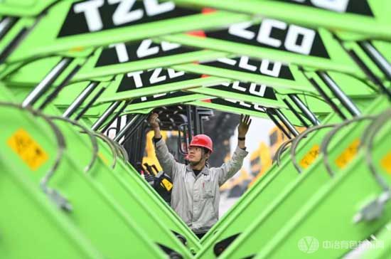 太重成功向山西某用户交付15台电动挖掘机