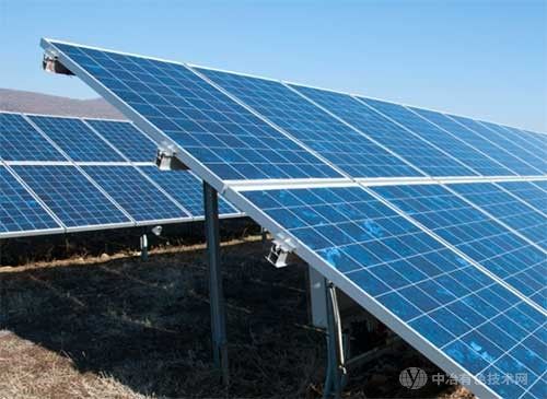 南航郭万林团队：钙钛矿太阳能电池技术刷新世界纪录