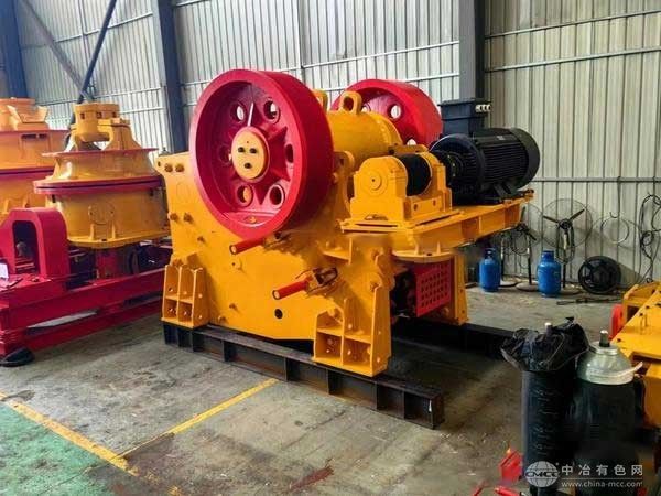 出售PEV950X1250欧版鄂破机,安装少用