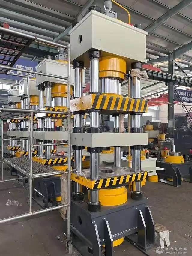 五梁四柱液压机