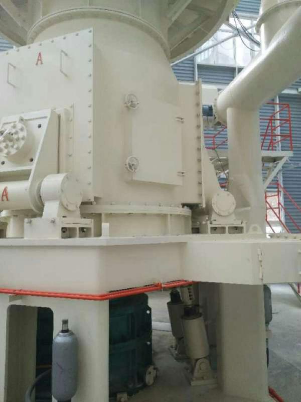 232737_883551_procont.jpg