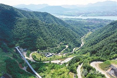 富阳区板壁山脱硫用石灰石矿皮带运输长廊