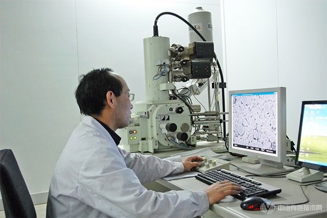 JSM-6700F场发射扫描电子显微镜