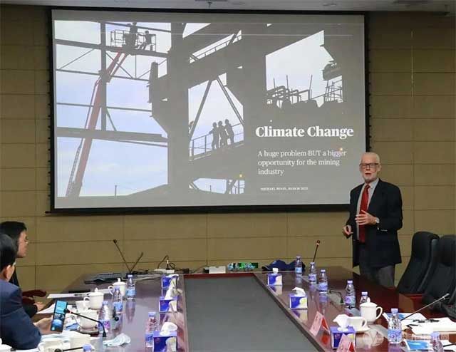 中国工程院外籍院士Michael Hood来访中国有研