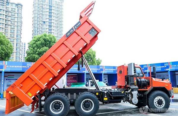 UQ-25地下自卸车