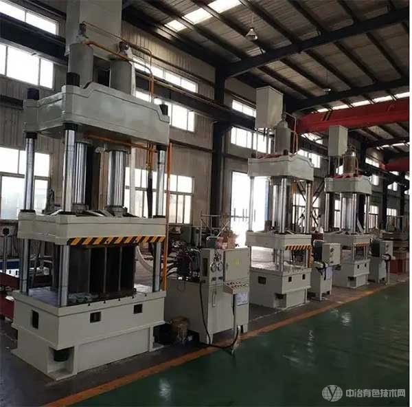 博雷诺液压机——为工业生产提供了可靠的加工解决方案