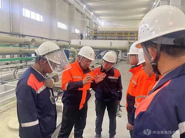 国际领先！中国五矿王炯辉科研团队研发出超高纯石墨产品