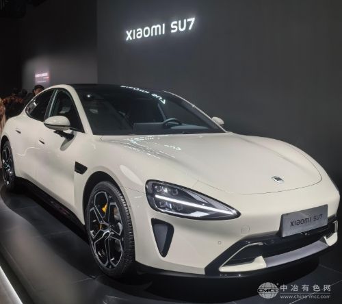 小米SU7 Ultra正式登场，售价较预售降近30万！