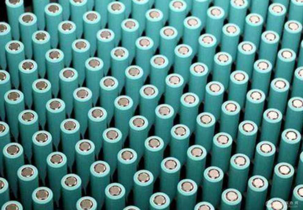 湖南石化首批动力电池专用高端石油焦出厂，助力新能源发展