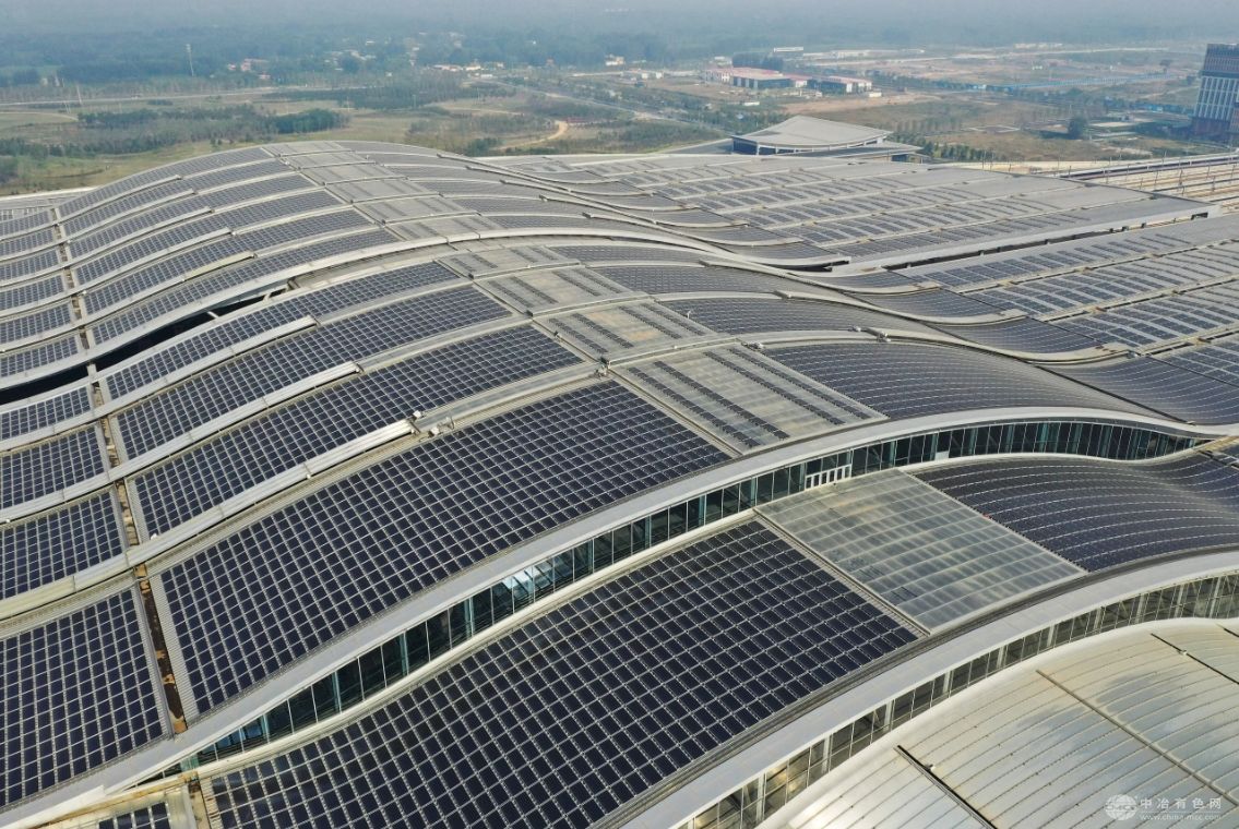 中国多晶硅进口量显著增长，2月同比上升28.3%