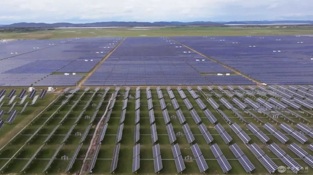 晶科能源740MW N型组件赋能恒源新能算电协同项目
