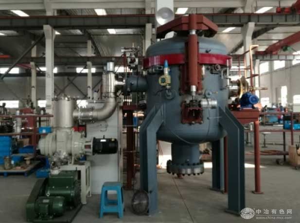 0.6MPa压力熔炼炉