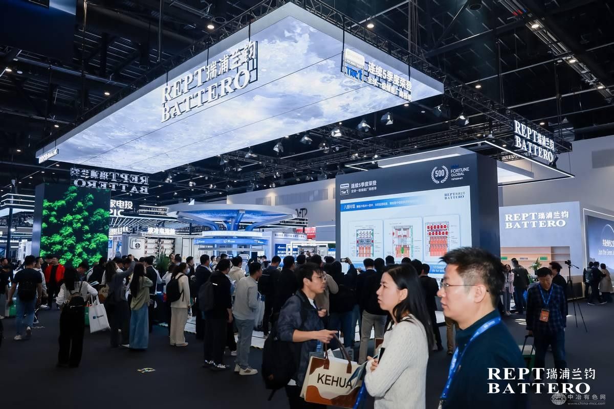 瑞浦兰钧新一代储能电芯问顶®392Ah与配套储能系统重磅发布