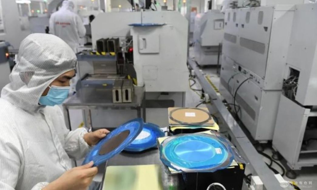 华光新材加速银粉国产化进程 突破半导体封装材料瓶颈