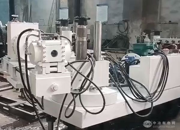 探水钻机