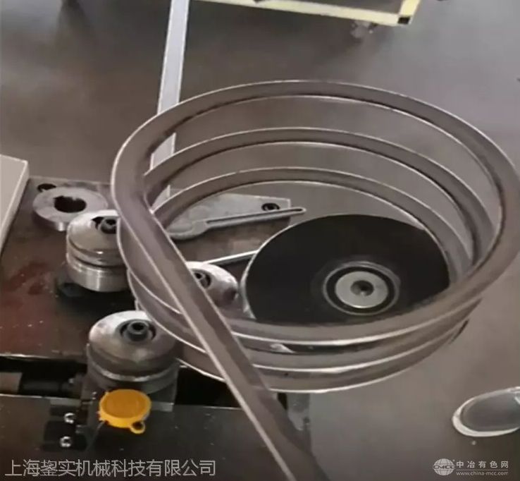 自动弯曲机