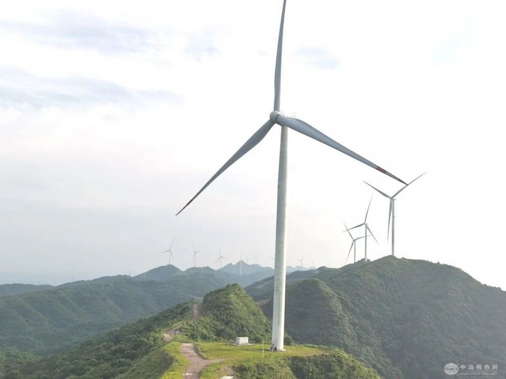 2台10MW海上风机落地！国内首套工业园区级分散式风电项目开工