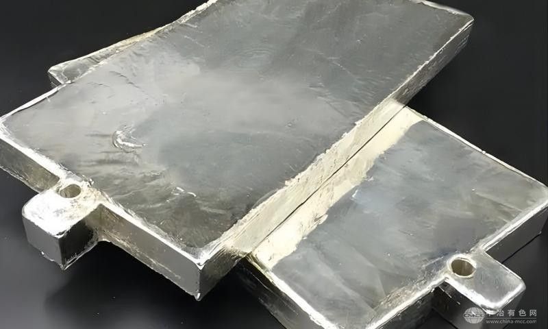 新能源汽车崛起浪潮中：铝材轻量化引领铝业变革新机遇