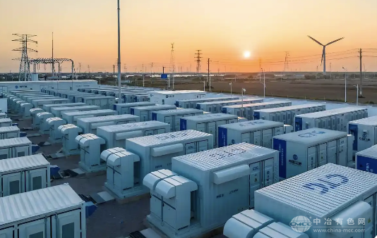 ABB推出新型储能方案：助力企业迈向净零转型