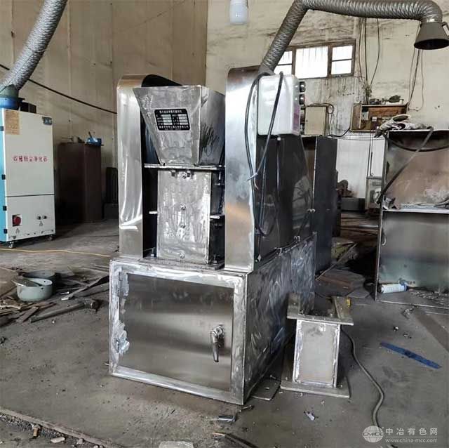 铬钢鄂板颚式破碎机