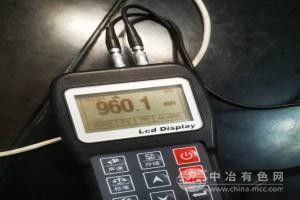宽范围超声波测厚仪