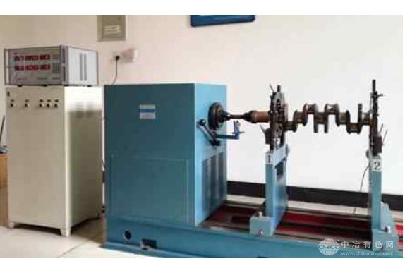 传动轴动平衡试验机