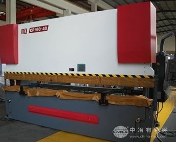 大型钣金加工折弯机