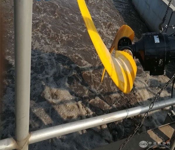 均衡池用潜水低速推进器